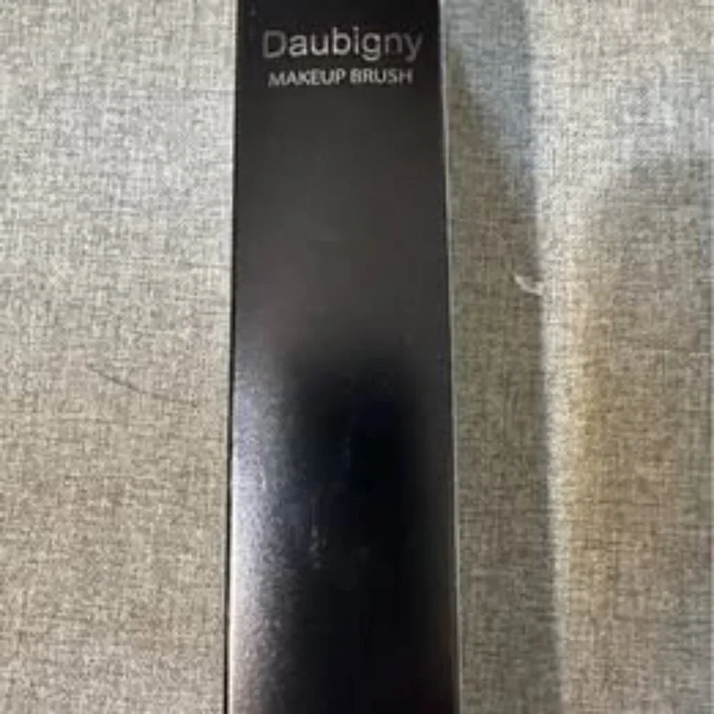 Daubigney make up brush - new in box‎ - Picture 2 of 3
